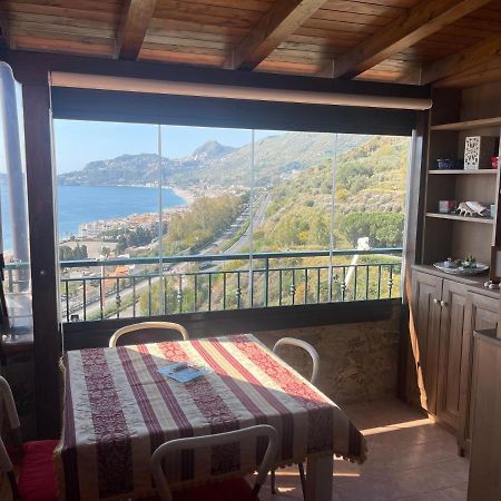 Casa Vacanze Cuzari Διαμέρισμα Letojanni Εξωτερικό φωτογραφία