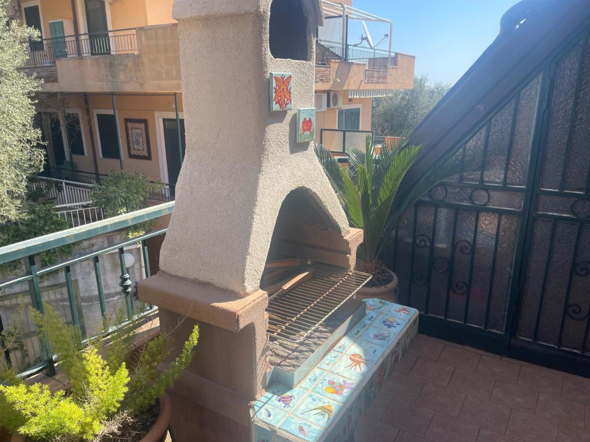Casa Vacanze Cuzari Διαμέρισμα Letojanni Εξωτερικό φωτογραφία